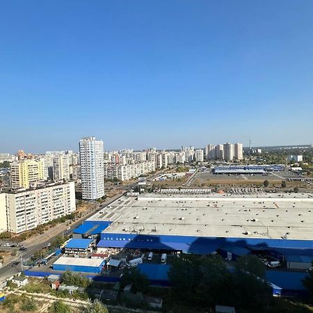 Є Генератор 1Кім Осокорки Вул Бориса Гмирі 20 Жк Патріотика Kiew Exterior foto