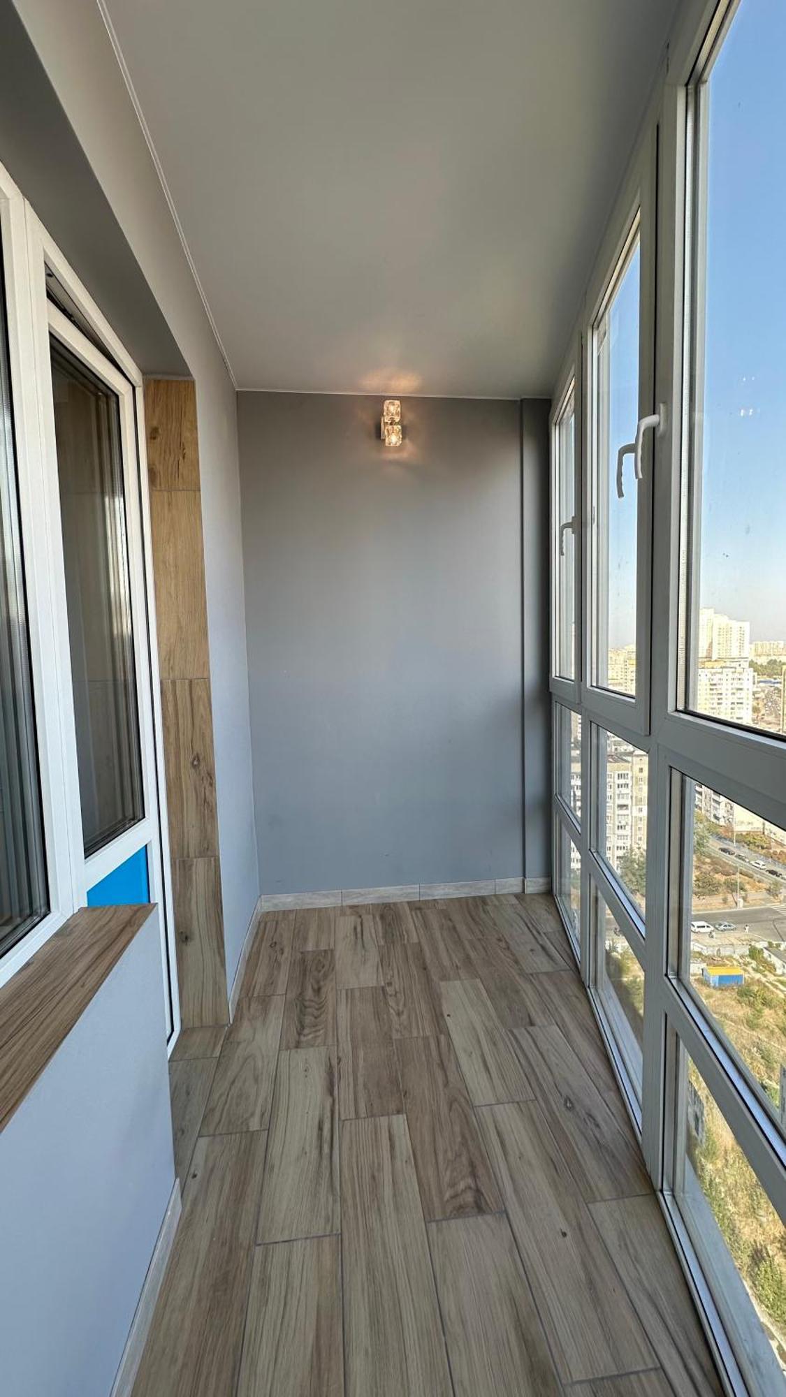 Є Генератор 1Кім Осокорки Вул Бориса Гмирі 20 Жк Патріотика Kiew Exterior foto
